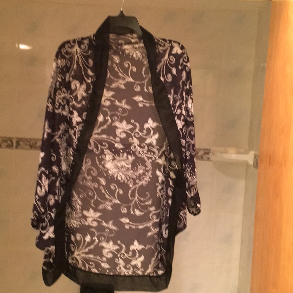 New women’s shear top